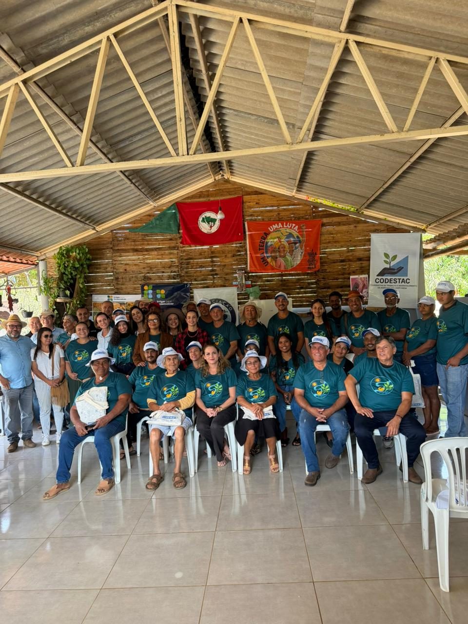 Visita ao Assentamento Mãe das Conquistas, em Buritis (MG)